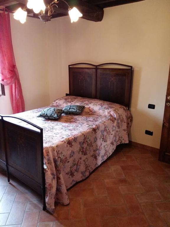 Agriturismo Il Melo Valfabbrica 外观 照片