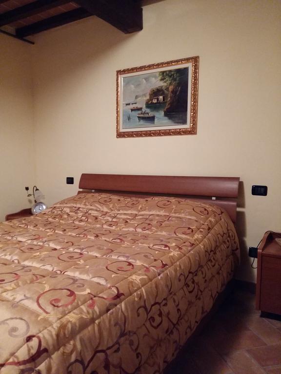 Agriturismo Il Melo Valfabbrica 外观 照片